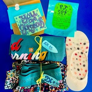 You are gorgeous ! PJ Giftset! Size 2x and 3x available